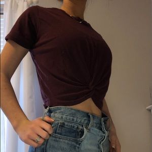 Classic maroon tee from Pacusn